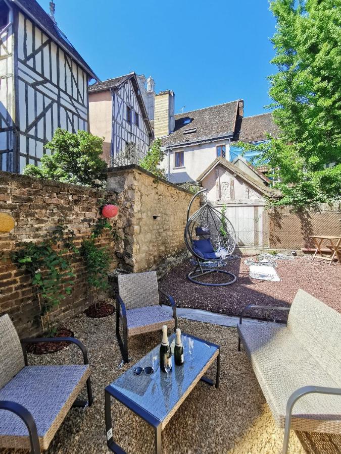 Le Chat De La Cathedrale - Calme - Jardin - Wifi Troyes Dış mekan fotoğraf