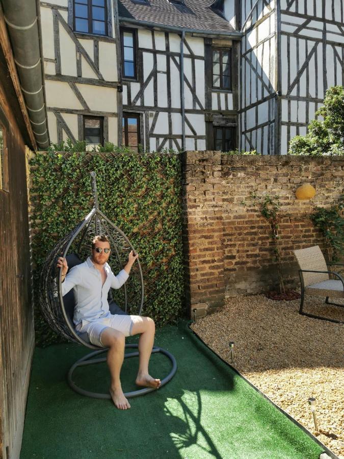 Le Chat De La Cathedrale - Calme - Jardin - Wifi Troyes Dış mekan fotoğraf